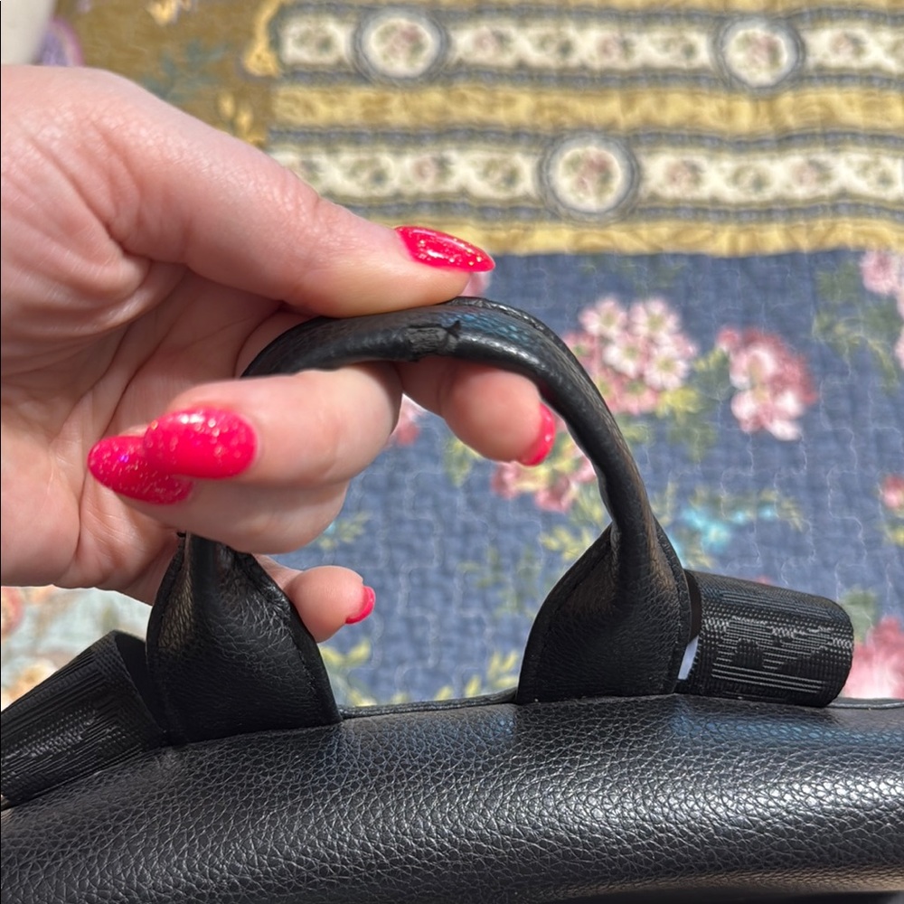 Botkier New York Trigger Backpack - Picture 4 of 9